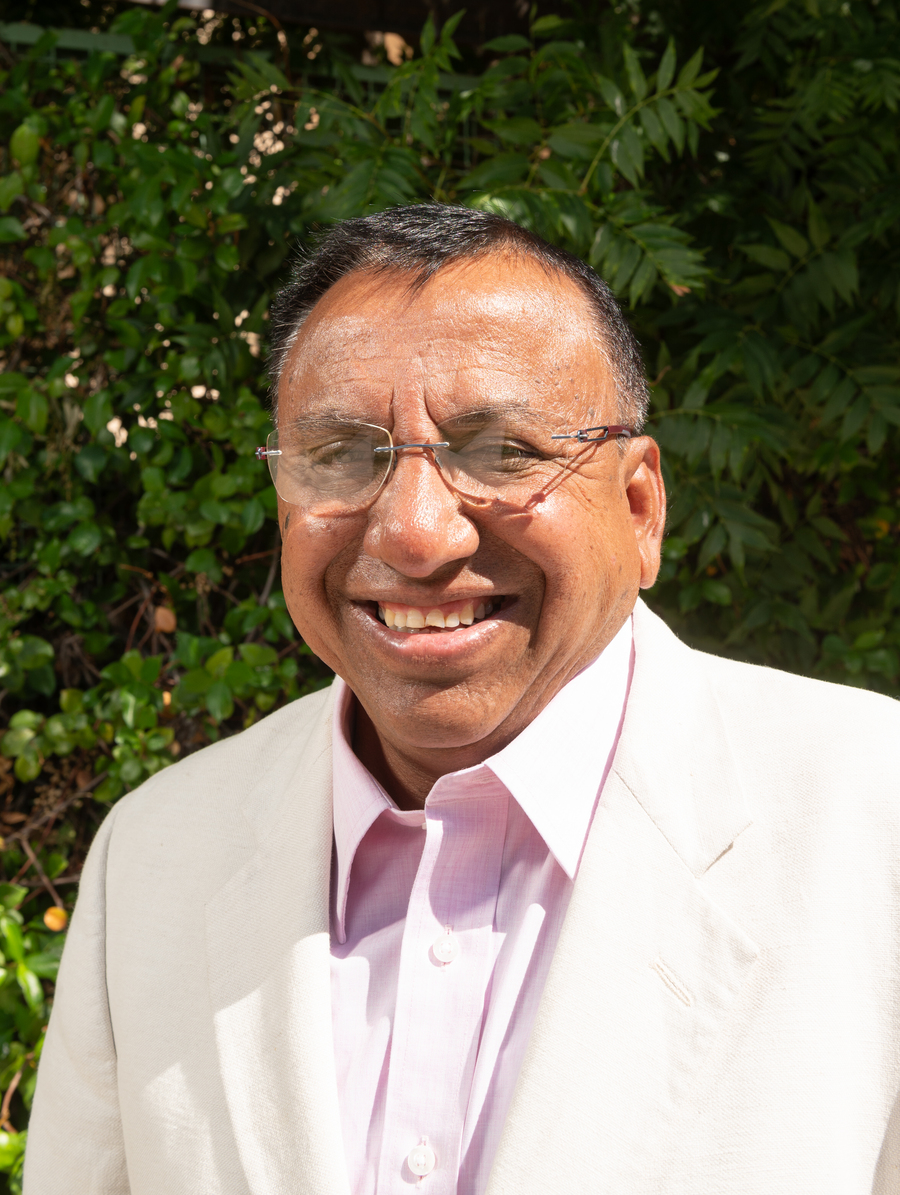 Portrait of Department Head Dr. Anowar Islam